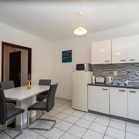 Apartman Curcic Knin Esterno foto