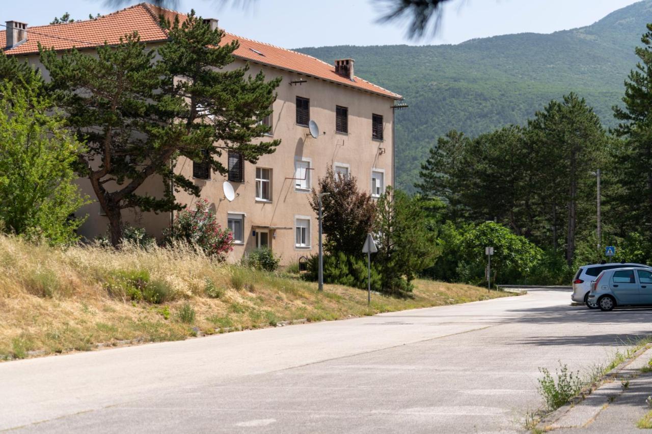 Apartman Curcic Knin Esterno foto